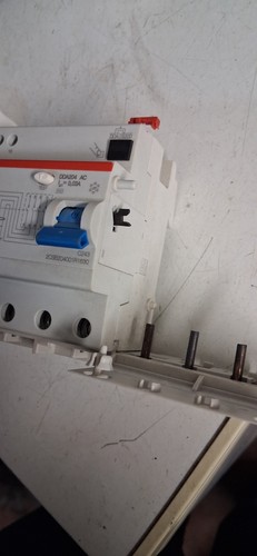 Abb dda204 63a - a, 300ma