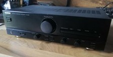 Amplificatore stereo integrato