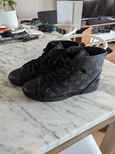 Authentic new louis vuitton - new,