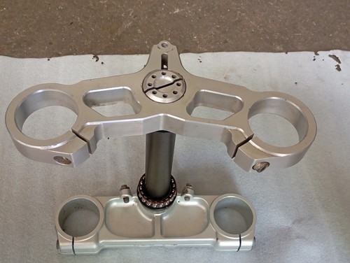 Piastre sterzo ducati 749 - piastre,