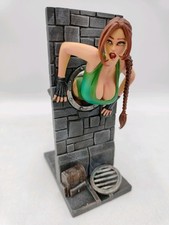 Lara Croft Tomb Raider Figure Blocked Colored Statue