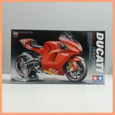 TAMIYA Ducati Desmosedici
