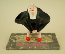 Scultura statuina erotica