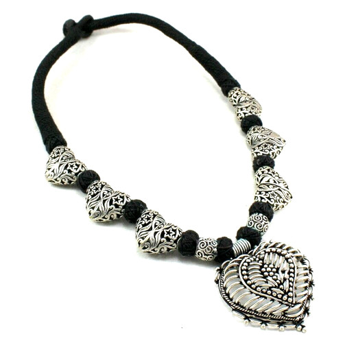 Collana antica tradizionale