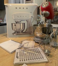 SMEG Anni '50 SMF02RDEU 800W