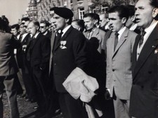 Foto vintage Francia, Protesta, Inno, La Marsigliese, Combattenti, 1960