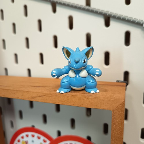 Tomy pokemon nidoqueen - tomy,