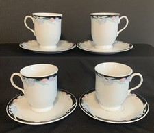 Set 4 tazzine e piattini