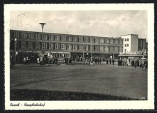 Kassel, scena animata alla stazione centrale, cartolina 1960 