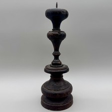 Candeliere in legno tornito