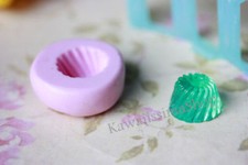 Stampo in gomma siliconica per fimo cernit forma a budino 1.7*1 cm