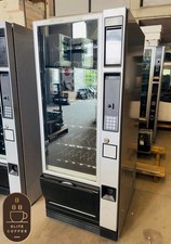distributore automatico di Bevande Fredde E snack