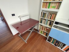 tavolo di vetro allungabile e regolabile