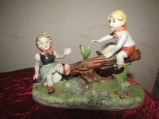 STATUINA IN PORCELLANA