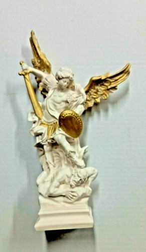 Statua san michele - statua,