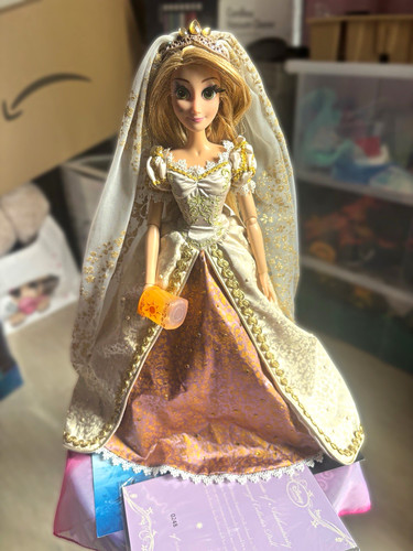 Disney store raperonzolo - store,