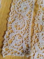 DUE ANTICHI PIZZI A TOMBOLO