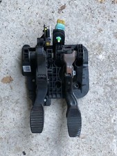 PEDALIERA / PEDALI FRENO + FRIZIONE + ACCELERATORE FIAT 500 2015 