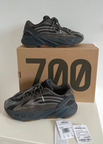Sneaker adidas yeezy boost - adidas, 700