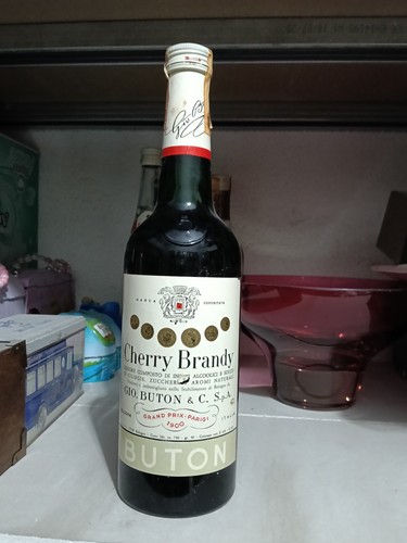 Buton cherry brandy - buton, da