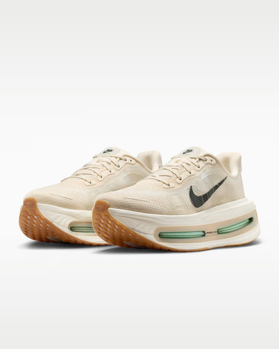 Hq2050 106 nike zoom vomero - zoom,