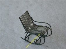 antica sedia a dondolo in filo