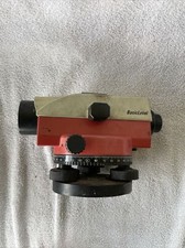 Leica basic level red/ white