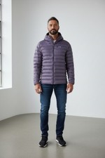 Patagonia Uomo Piumino Maglione Hoody Puffer Jacket Medium Plummet Viola FA25 Nuovo con etichette