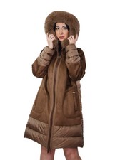 Piumino ed eco montone con
