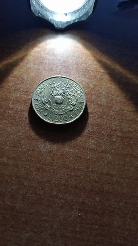 Rara moneta 200 lire dei - da,