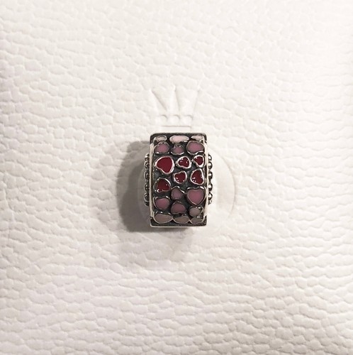 Pandora burst love clip - burst,