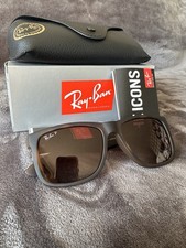 Nuovi occhiali da sole Ray-Ban