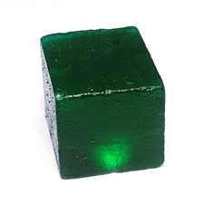 Cubo grezzo smeraldo verde