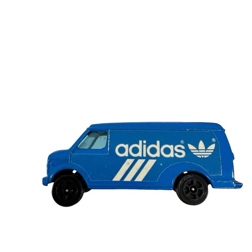 Vintage corgi juniors adidas - vintage,