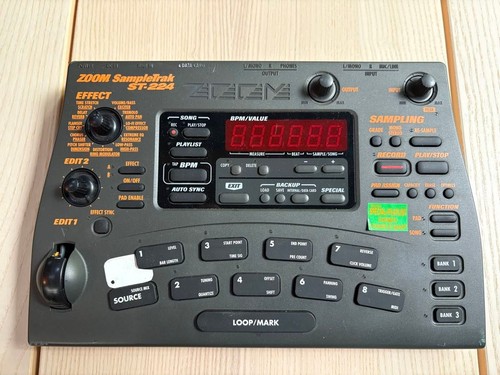 Zoom sampletrak 224 - zoom, st-224