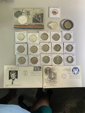 Bel lotto di 15 pezzi e