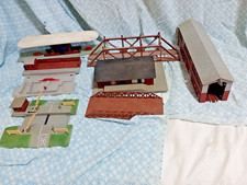 LIMA PASSAGGIO A LIVELLO MAGAZZINO PENSILINA RIMESSA  LOCOMOTIVE HO