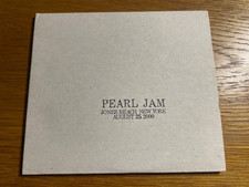 Pearl Jam Live Jones Beach 25.8.2000 CD