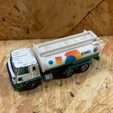 Camion serbatoio diesel Tomica