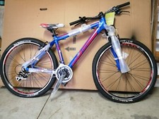 Bicicletta unisex uomo MTB nuova ancora imballata. Colore blu.