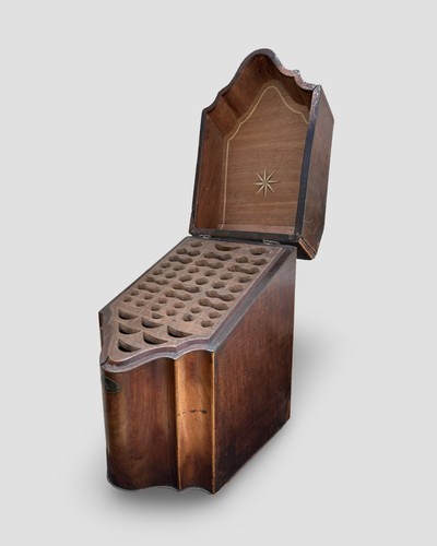 Antico coltello parquet
