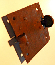 ANTICO CHIAVISTELLO INCASSATO