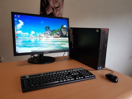 Postazione completa dell - completa, pc