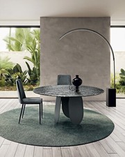 Tavolo da pranzo in vetro