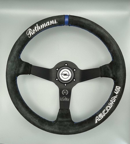 Volante sportivo scamosciato