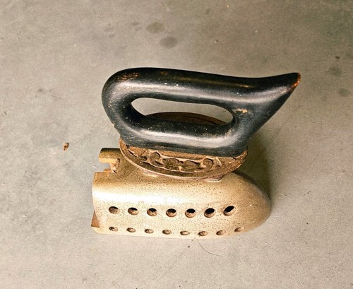 Antique spirit iron m - antique,