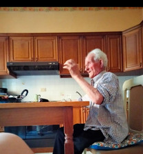 cucina in legno noce, in buone condizioni 