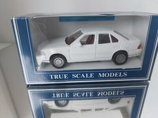 AHC Nissan Maxima in bianco
