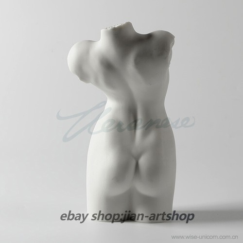 Statua mezza corpo donna nuda