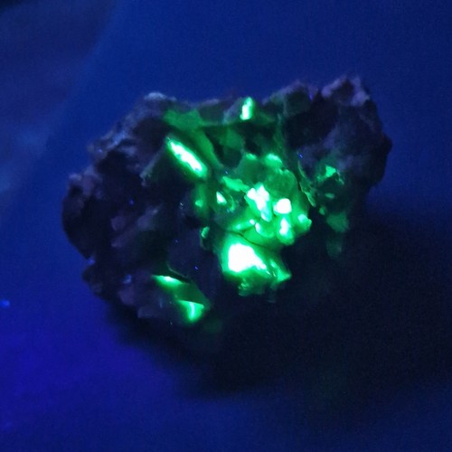Minerali opale fluorescente - opale,